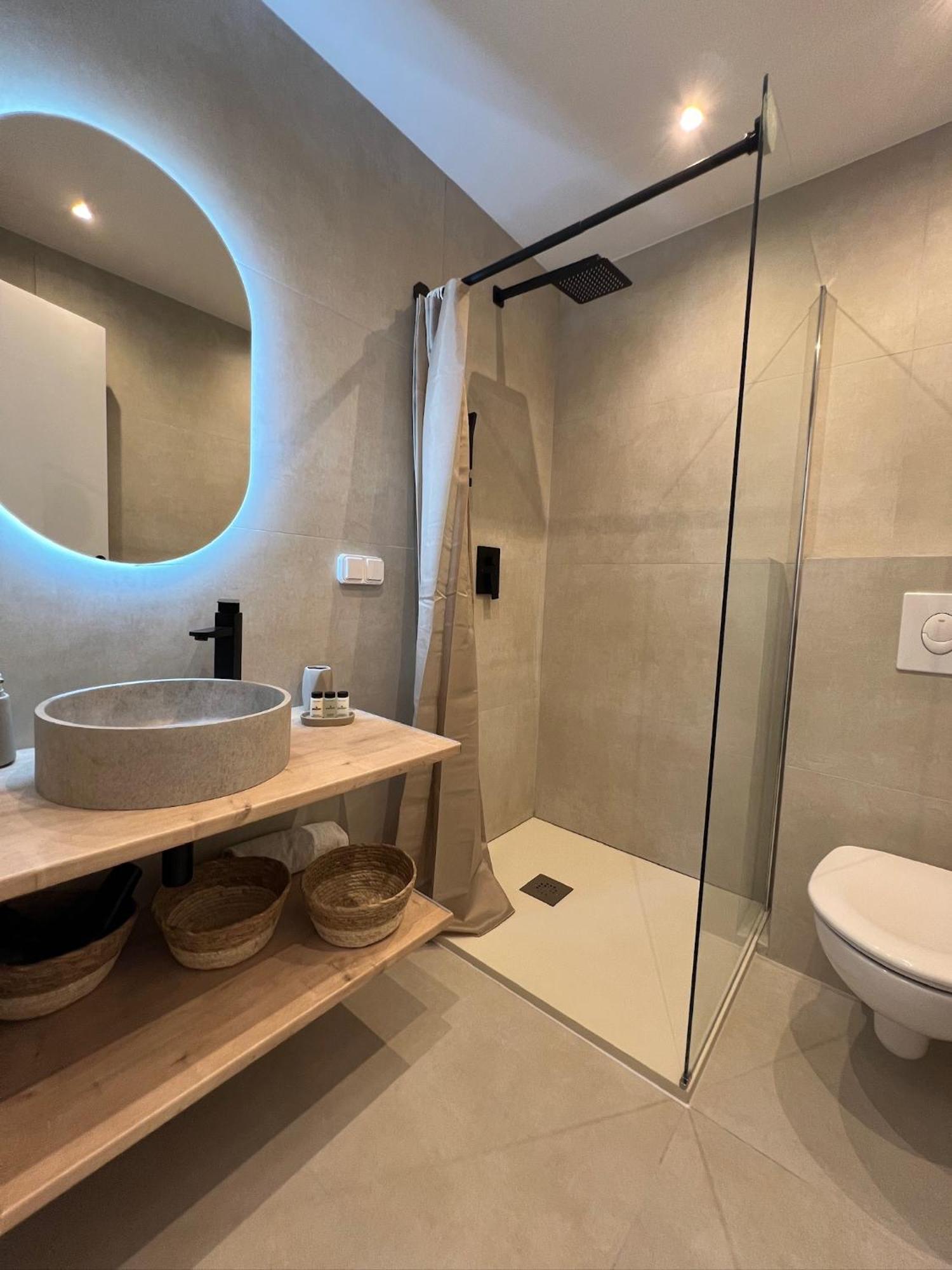 Magnifique T2 Proche Mer Et Ville Refait A Neuf Avec Terrasse Menton Exterior foto